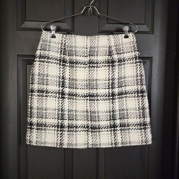 LOFT Tweed Pocket Skirt                                                      433 - Picture 12 of 14